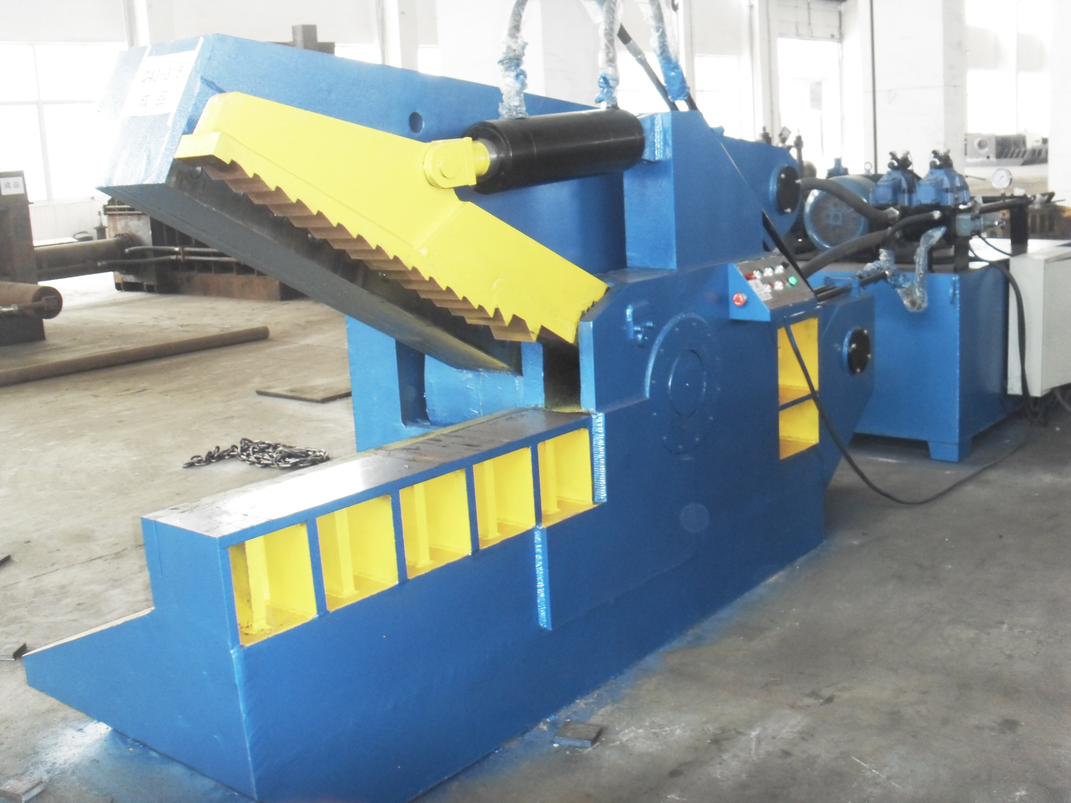 Q43 Alligator Shear Cuts PVC Doors Windows in Second Powerful Tool for Metal Cutting