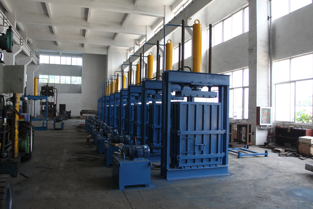 Y82 Series Vertical Baler for Plastic Bottles Cardboard Recycling Reduce Waste Collection With Different Capacity