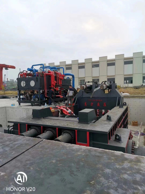 Two Master Cylinder Scrap Baler Heavy Scrap Steel Bundle 5000KN 